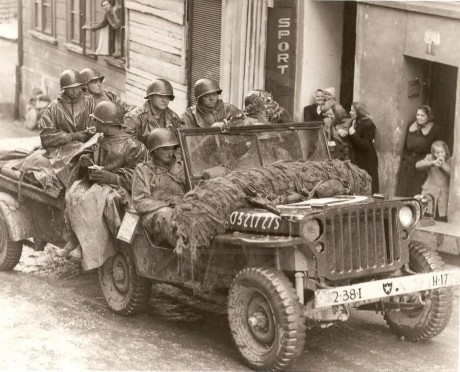 190217-1. Domažlice. Bartoškova ulice. U.S. Army. 5. května 1945.