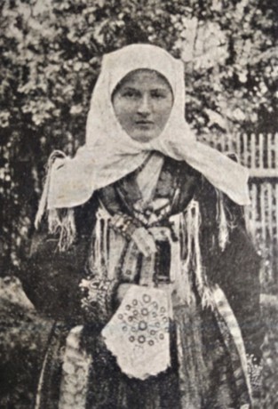 Chodská žena z Chrastavic. Rok 1941.