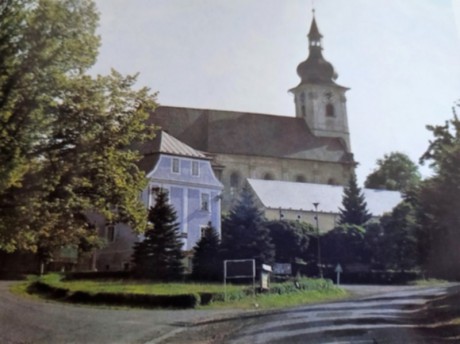 Kostel sv. Martina a Baarův dům