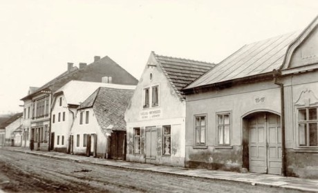 Americká ulice - dříve ulice Herštýnská 