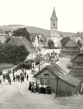 Živé náměstí 