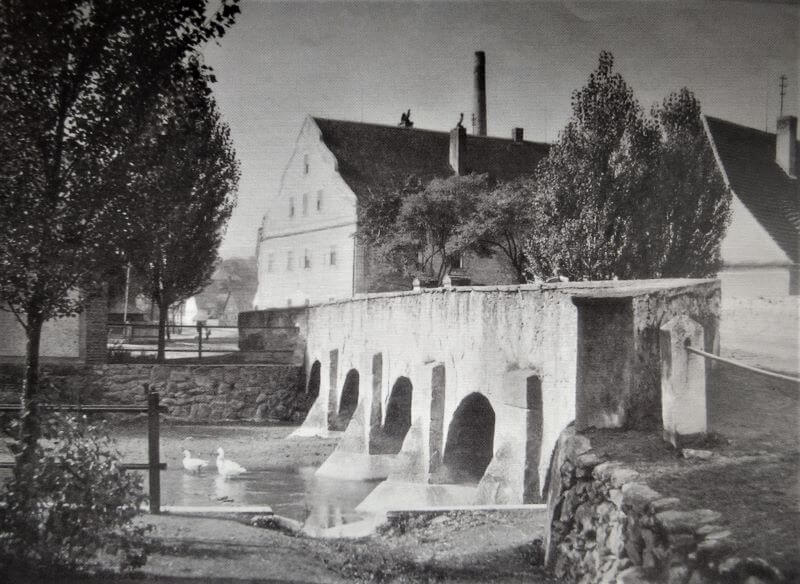Historický klasicistní most
