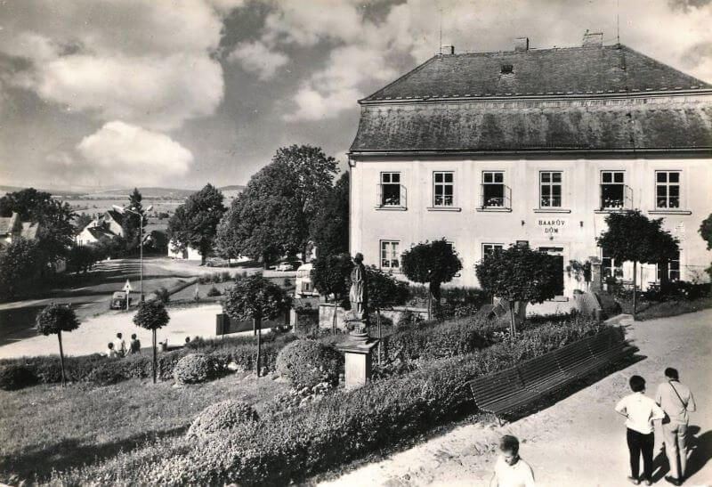 Centrum - muzeum J.Š. Baara