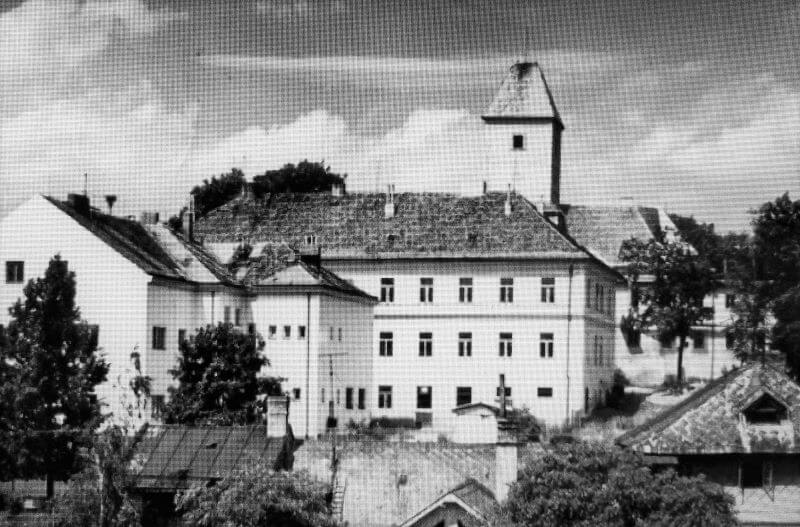 Zámek s věží
