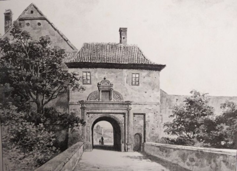 Severní brána zámku
