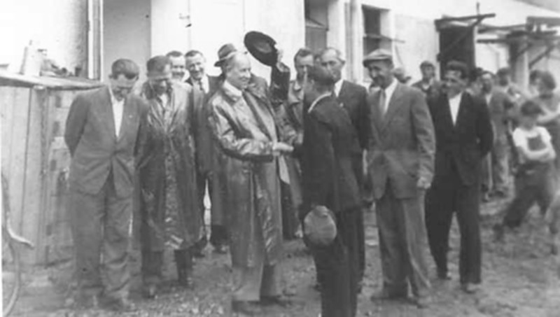 Návštěva prezidenta Antonína Zápotockého v JZD Brnířov