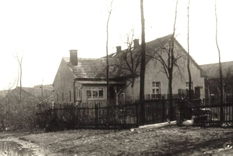 Jeden z domů