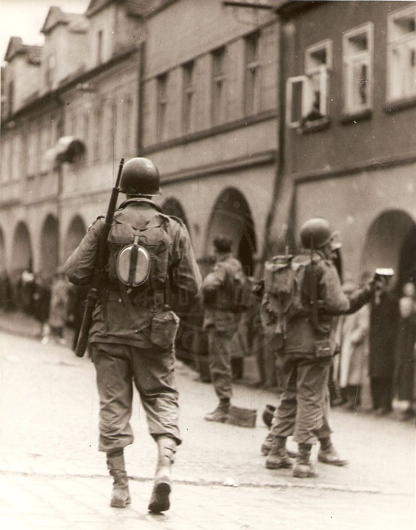 190217-19.  Domažlice. Náměstí Míru. U.S. Army. 5. května 1945. (5)