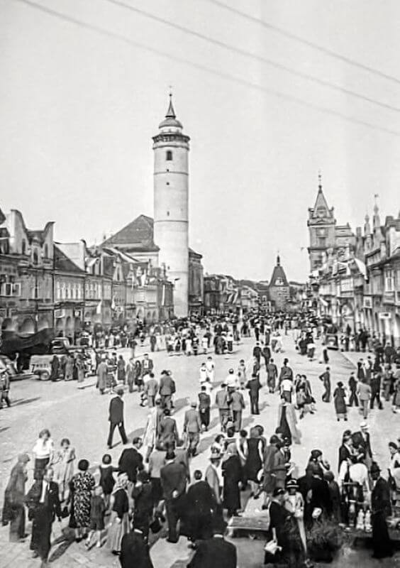 Kol. r. 1935