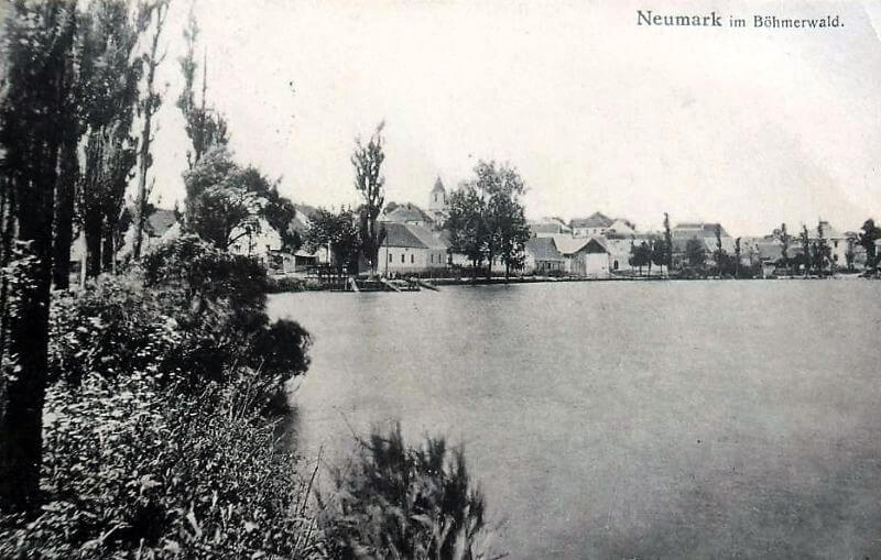 Pohled přes Všerubský rybník