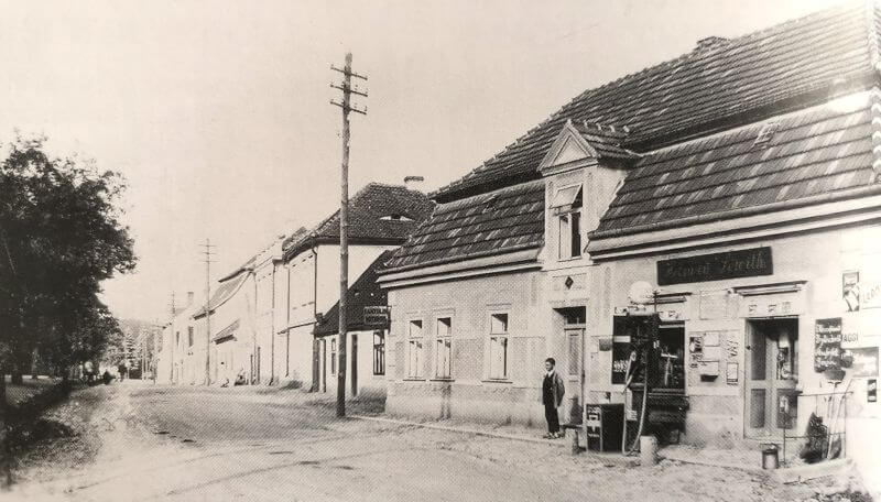 Plzeňská ulice - židovský obchod Hemanna Löwitha 