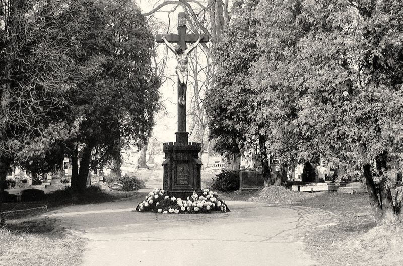Centrální kříž