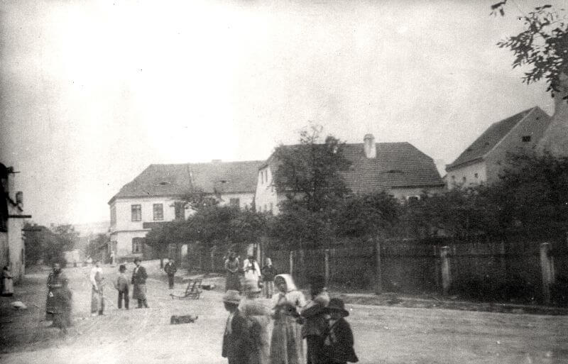 Dolejší předměstí -  Poděbradova ulice
