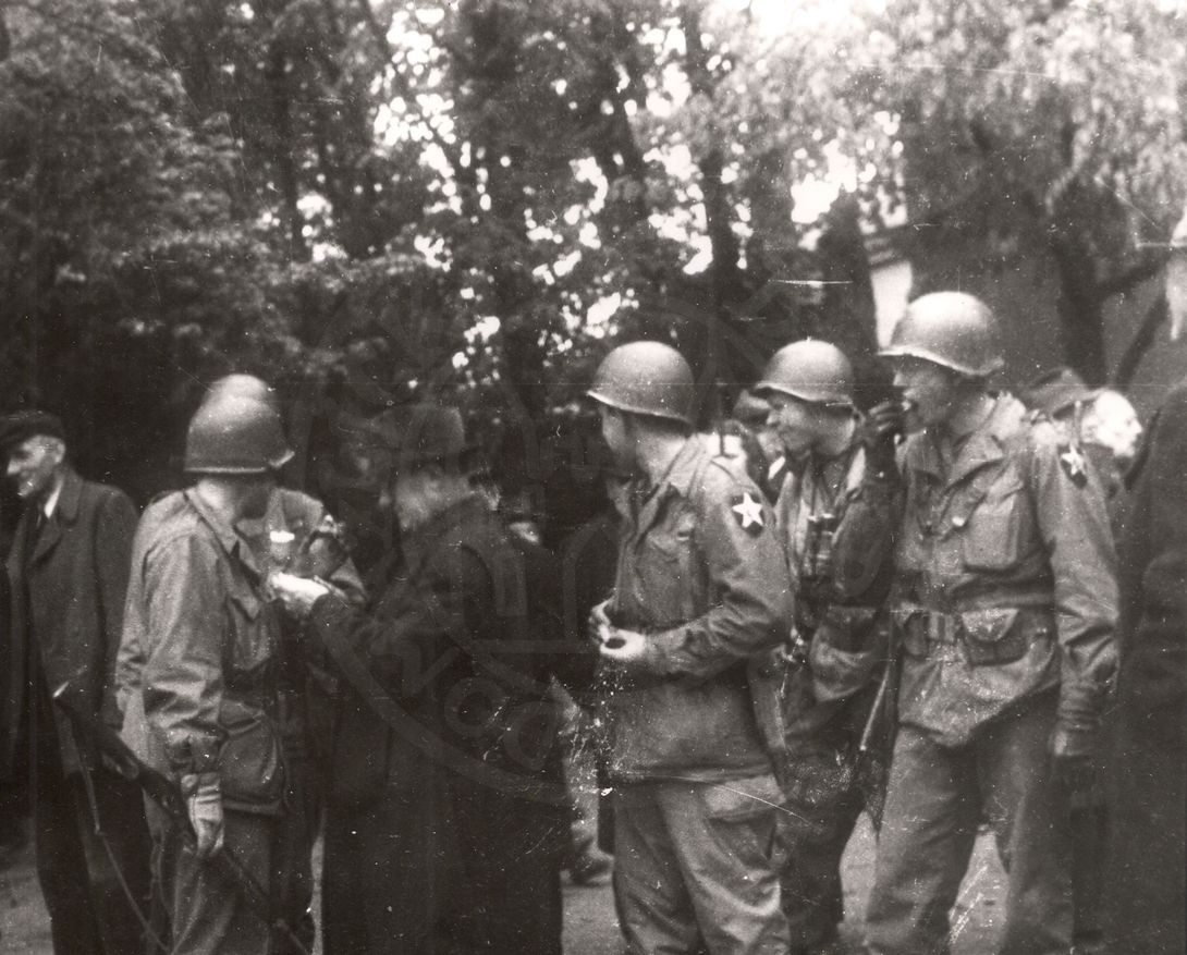 190217-26. Domažlice. Náměstí Míru. U.S. Army. 5. květen 1945. (21)