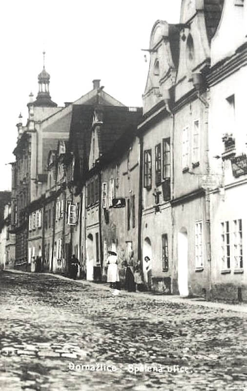 Spálená ulice 