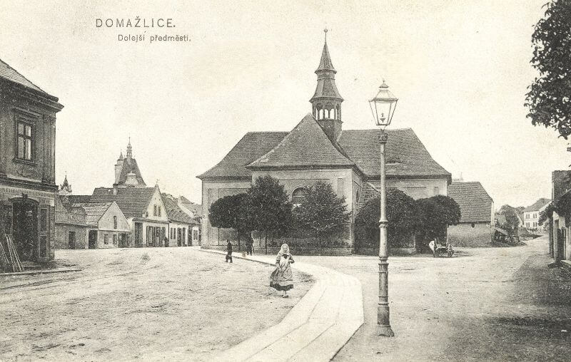 Dolejší předměstí s kostelem