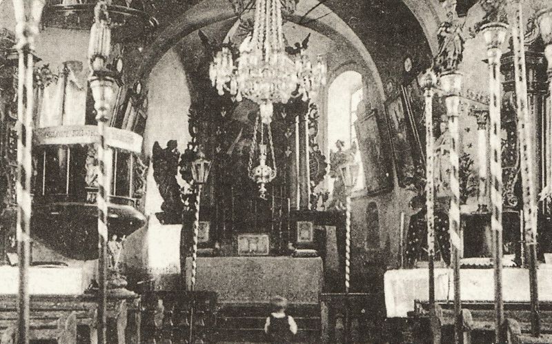 Interiér kostela sv. Jiří