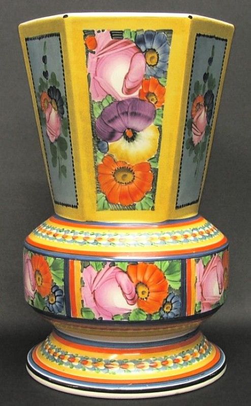 Váza s chodským dekorem 