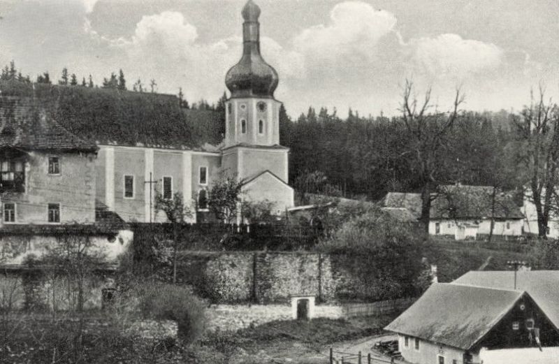 Kostel v Pivoni