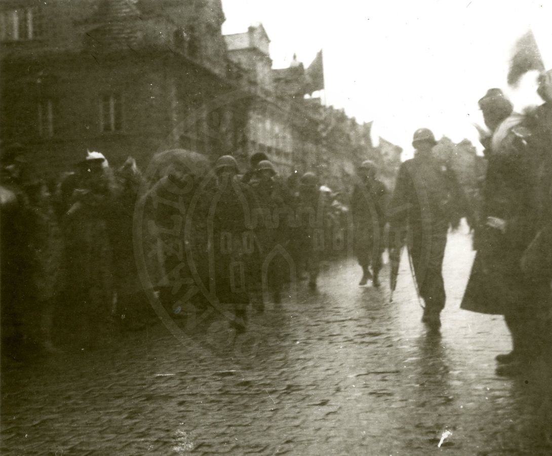 190217-36. Domažlice. Náměstí Míru. U.S. Army. 5. května 1945. (16)