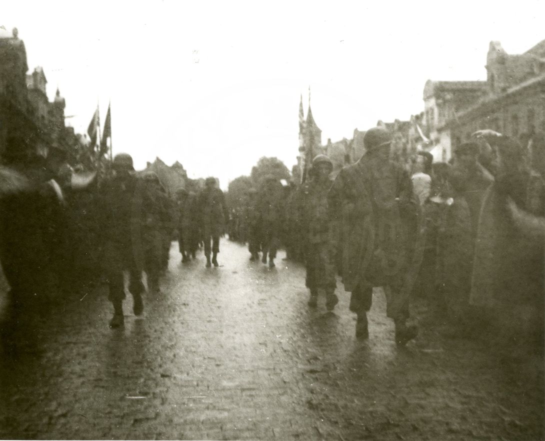 190217-55. Domažlice. Náměstí Míru. U.S. Army. 5. května 1945. (35)