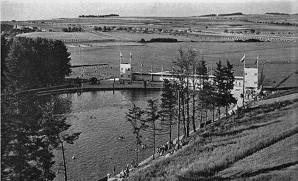 Jezero - koupaliště