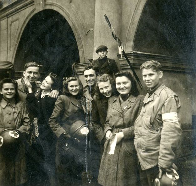 190217-73. Domažlice. Náměstí Míru. U.S. Army. 5. května 1945. (54)