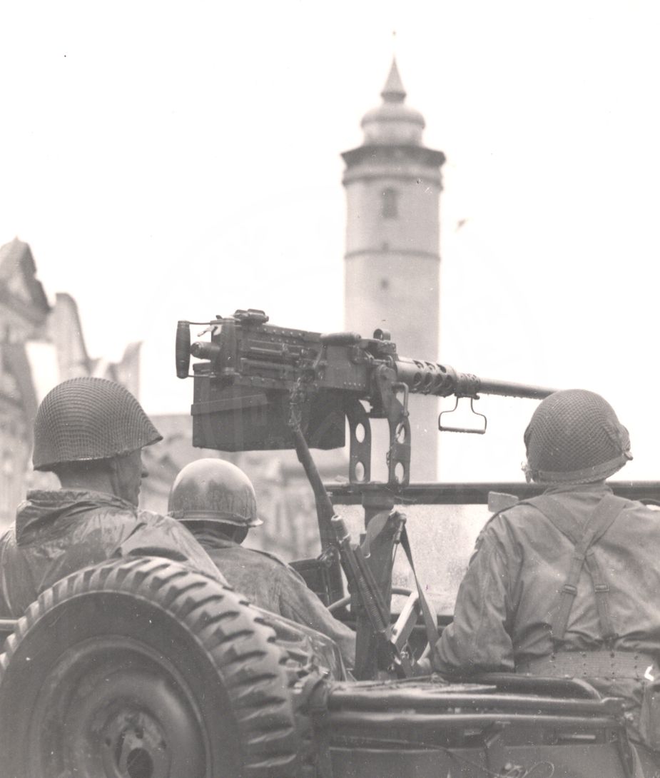 190217-85. Domažlice. Náměstí Míru. U.S. Army. 5. květen 1945. (7)