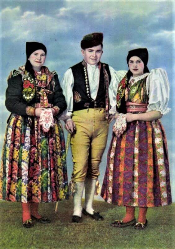 Kroj "dolský" - tzv. dolních vesnic (1)